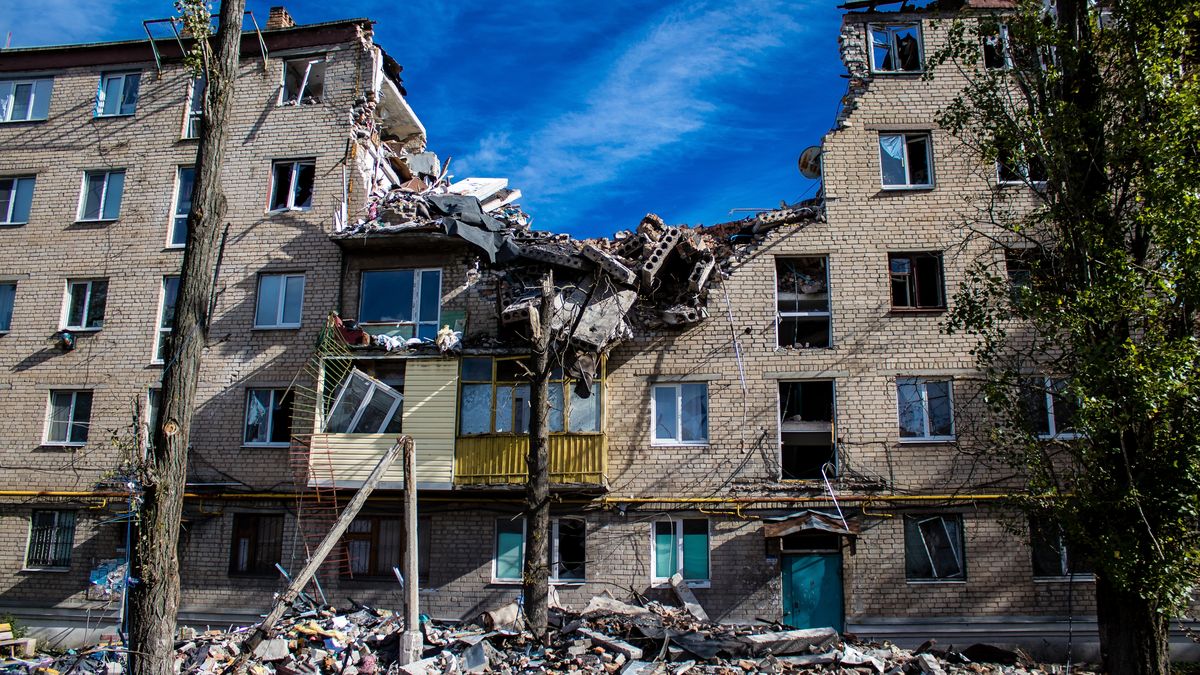 Vojáci trpí nevolností, zvracejí. Rusko používá chemické zbraně, tvrdí Kyjev